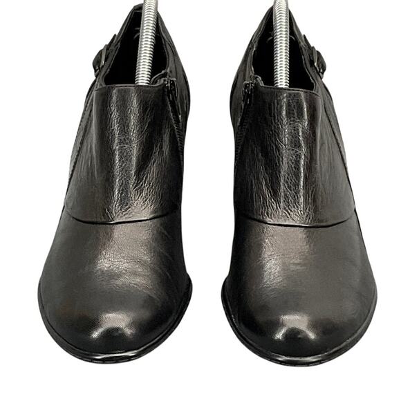 Clarks Bendables Black Leather Side Zip Pump Heel Ankle Booties Women 10 - Picture 3 of 7